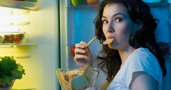 Ăn tối muộn có hại như thế nào?