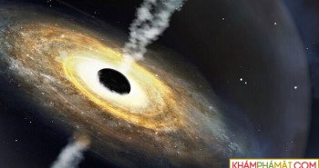 Chuẩn tinh chứa hố đen nặng gấp 1,5 tỷ lần Mặt trời