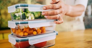 Hóa chất gây ung thư trong hộp nhựa đựng thực phẩm, làm sao tránh?
