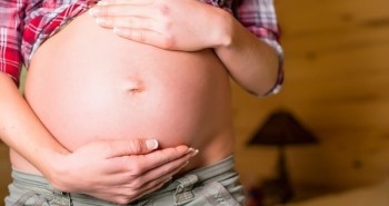 Mẹ bầu bị ngã có làm tổn thương thai nhi?