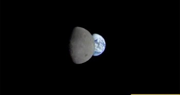 Mặt trăng che khuất Trái đất nhìn từ tàu NASA