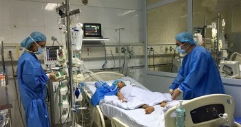 Lần đầu tiên Việt Nam thực hiện thành công chia gan ghép cho 2 người