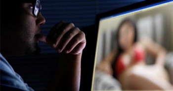 
                            Ngoại tình, chat sex “có nghề” trên mạng, chồng tôi vẫn bao biện bằng lý do khó tin
                        