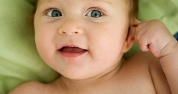 5 ngôn ngữ cơ thể ở trẻ sơ sinh, nắm lấy để trở thành bà mẹ thông thái chăm con thật tốt