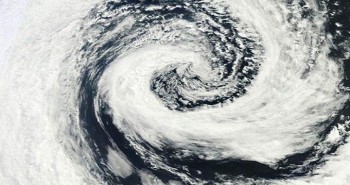 Vì sao ở bán cầu Nam lại xảy ra nhiều cơn bão mạnh hơn?