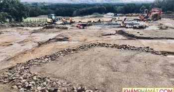 Khai quật tàn tích La Mã 1.700 năm tuổi trên đỉnh suối thiêng