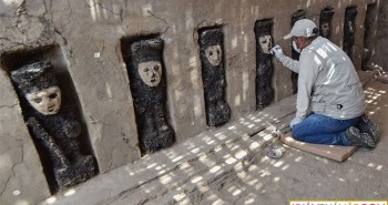 Phát hiện hàng chục tượng thần 750 năm tuổi tại thành cổ Chan Chan, Peru