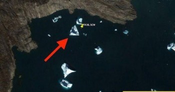 Hình ảnh nghi là tàu của người ngoài hành tinh ngoài khơi bờ biển Greenland