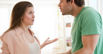 
                            Chồng phẫn nộ vì chạm mặt tình cũ của vợ ở nhà ngoại
                        